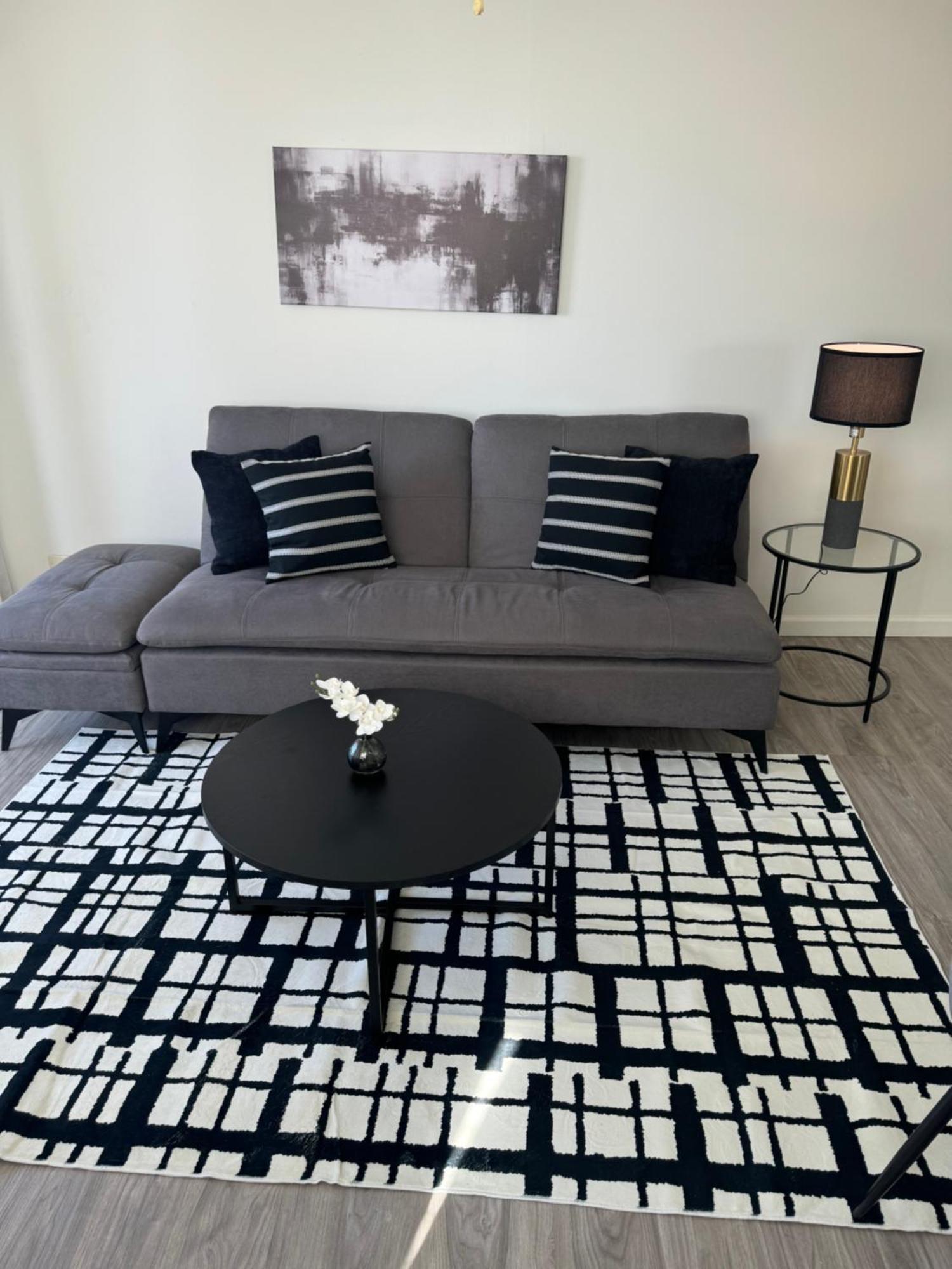 1508- Heart Of Waikiki With Kitchen-Free Parking-King Bed-Corner Unit Apartment Honolulu Exterior photo
